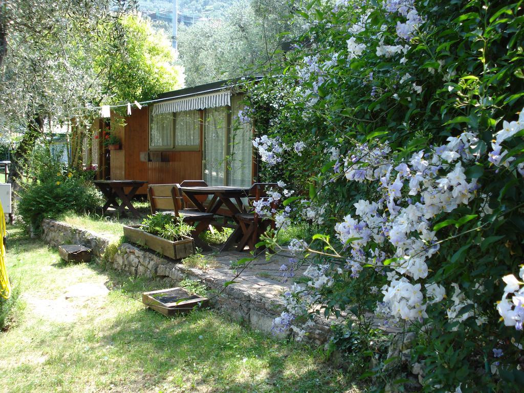 Monja Camping Village Brenzone sul Garda Exterior foto